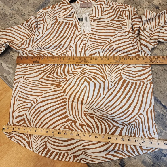NWT Chico's popover 3/4 sleeve brown zebra cotton shirt. Size 3. XL - Picture 10 of 16